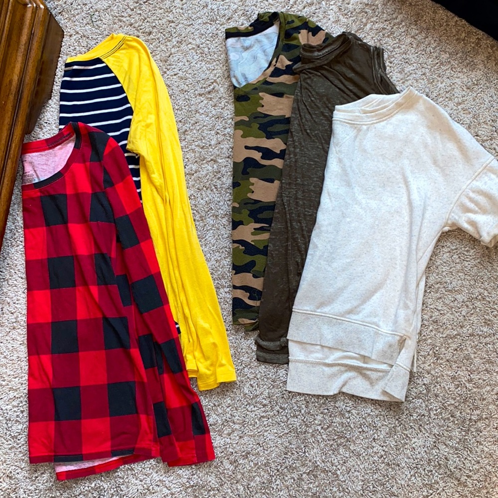 Assorted tops
